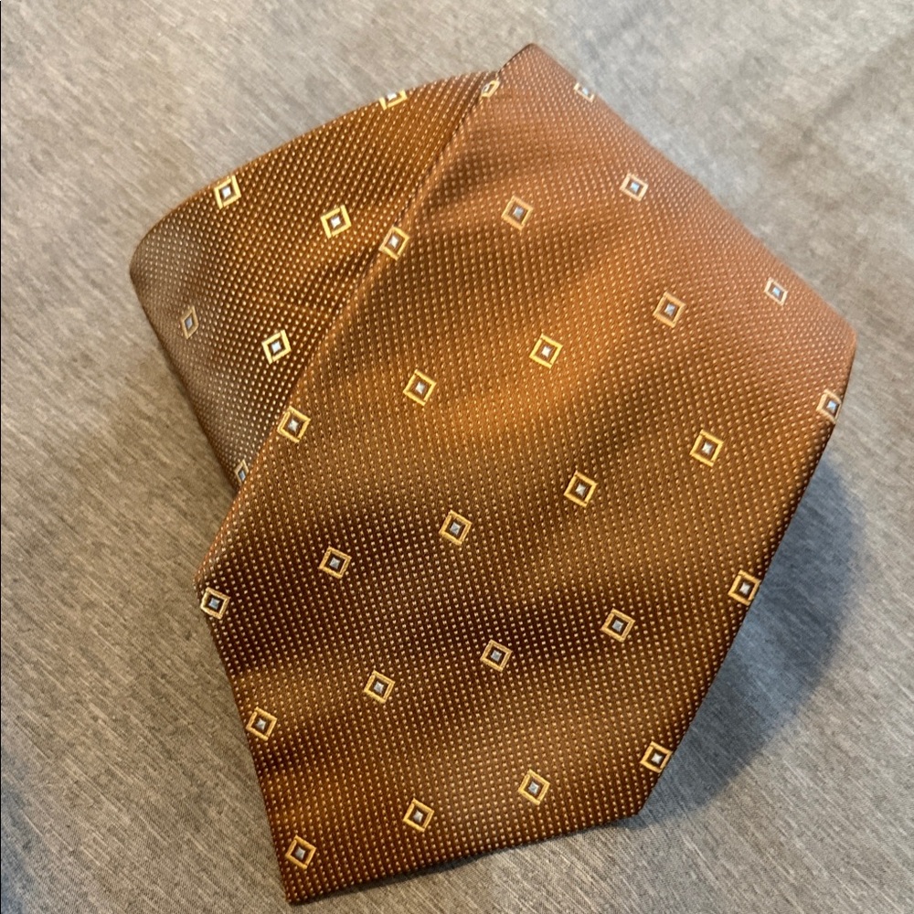 Vintage Claiborne Brown & Gold  Geometric Pattern Tie, 100% Silk